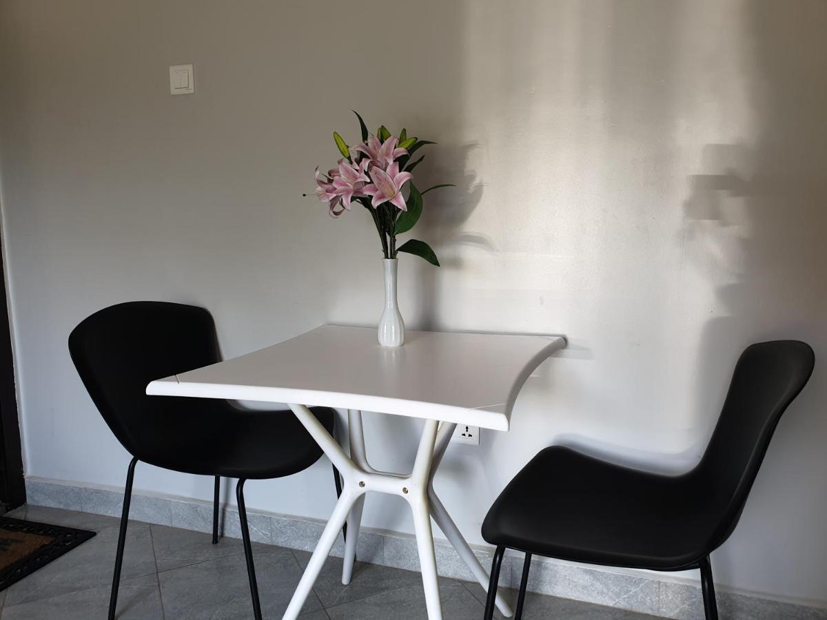 Blt Suites - Furnished Apartments Кампала Экстерьер фото